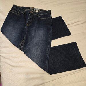 Old Navy Women’s Mid-Rise Boot-Cut Jean Size 10 Tall